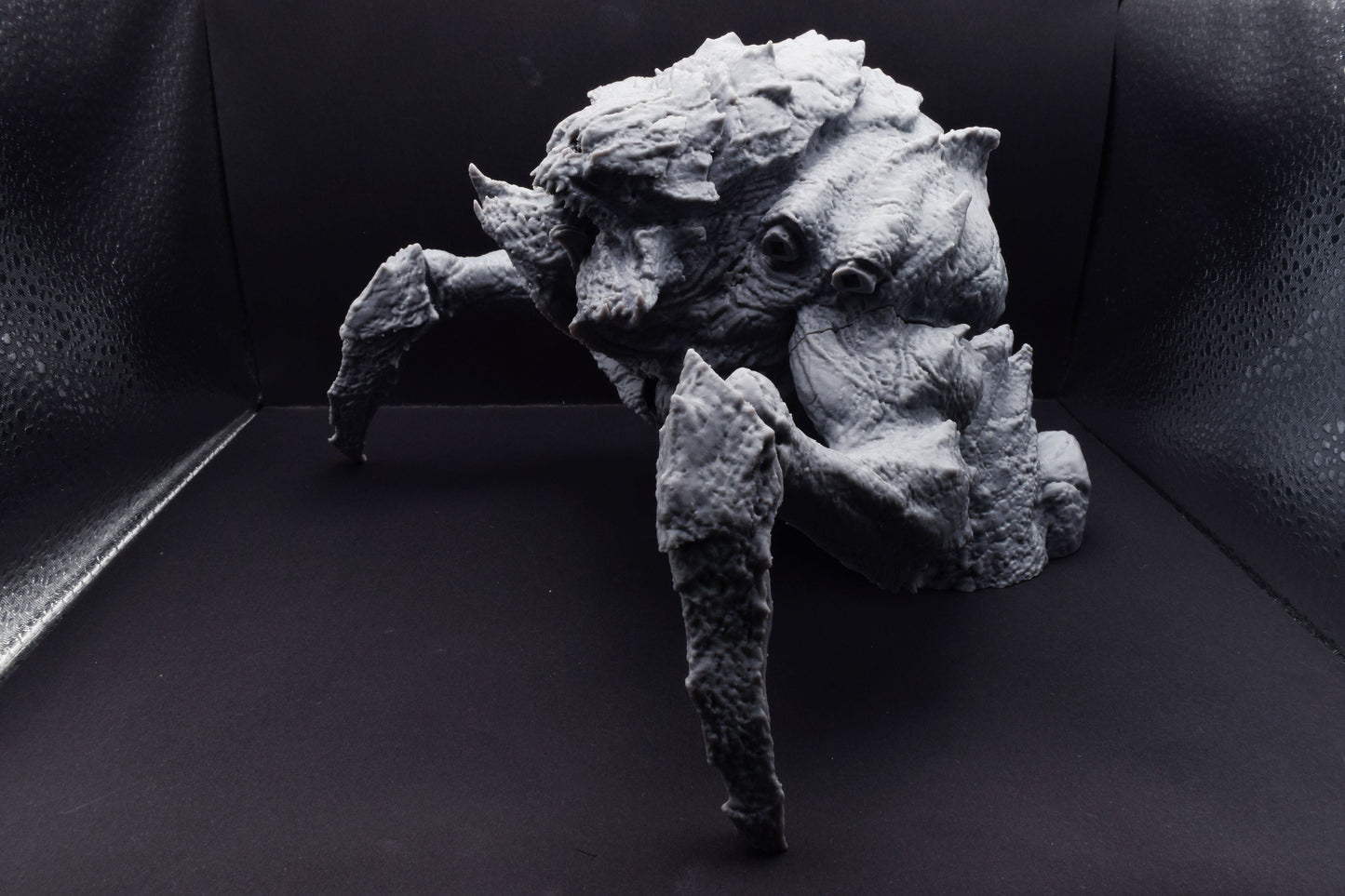 Gears Of War Hive Beast Boss - TheSTLSmith - 3D Printed with high quality resin for Skirmish/D&D games