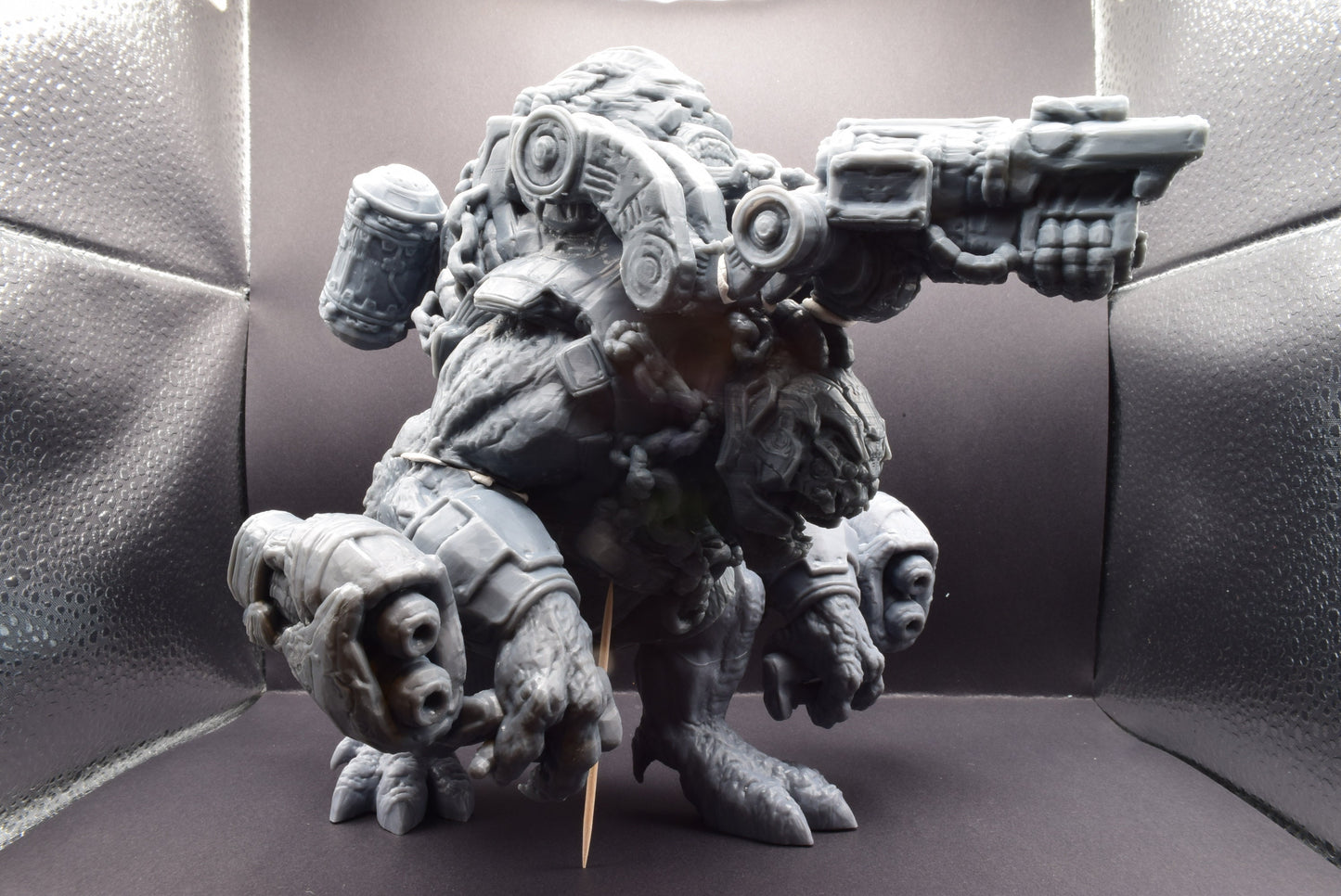 Gears Of War BRUMAK Ot Miniature - TheSTLSmith - 3D Printed with high quality resin for Skirmish/D&D games