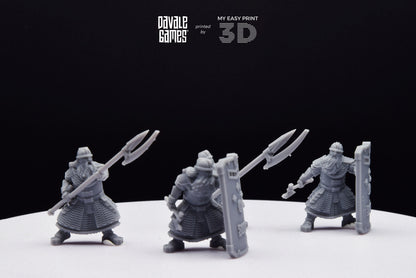 Cript Dwarf Guard Spear and Shield - Davale Games - 3D Printed with high quality resin for LOTR/D&D games