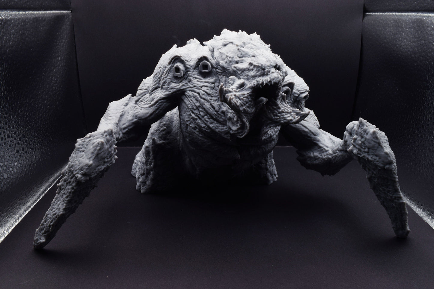 Gears Of War Hive Beast Boss - TheSTLSmith - 3D Printed with high quality resin for Skirmish/D&D games