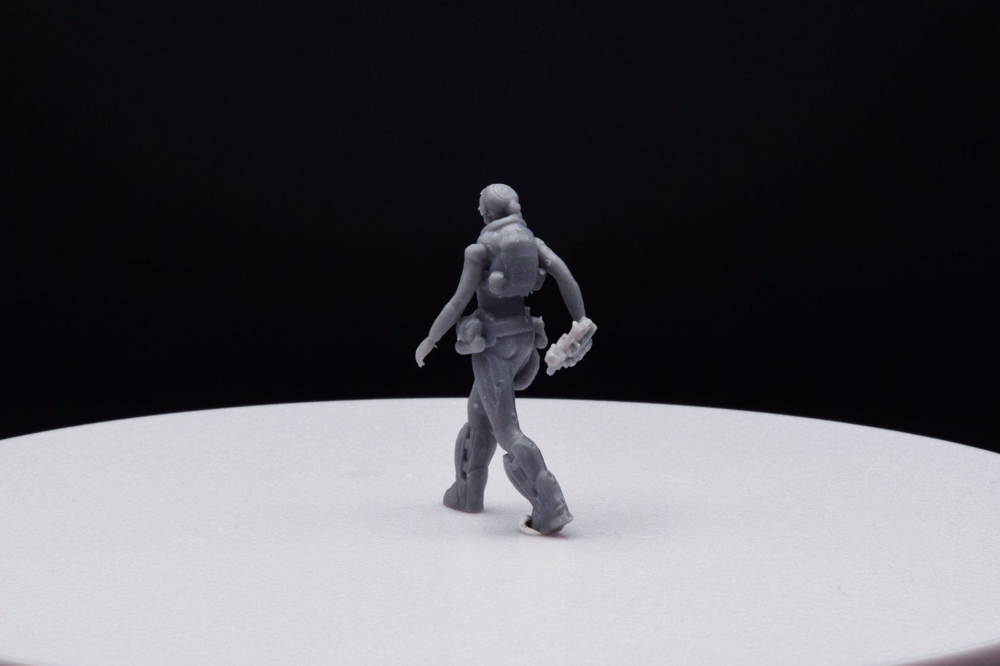 Gears Of War Anya Stroud Command Ot Miniature - TheSTLSmith - 3D Printed with high quality resin for Skirmish/D&D games