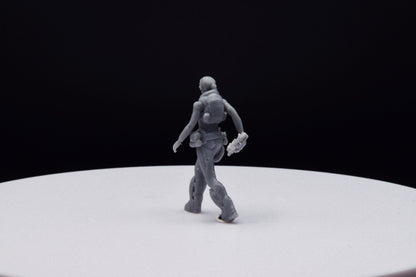 Gears Of War Anya Stroud Command Ot Miniature - TheSTLSmith - 3D Printed with high quality resin for Skirmish/D&D games