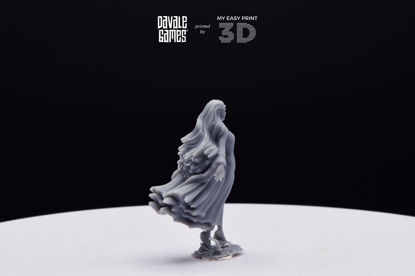 Forest Elven Queen - Davale Games - 3D Printed with high quality resin for LOTR/D&D games