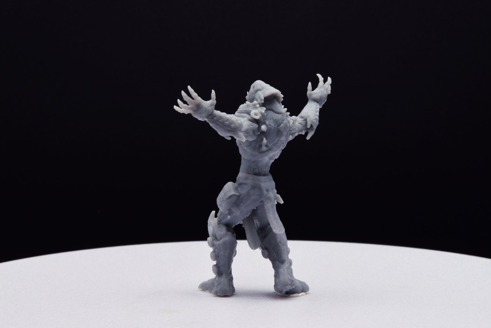 Gears Of War Kantus Shaman Ot Miniature - TheSTLSmith - 3D Printed with high quality resin for Skirmish/D&D games