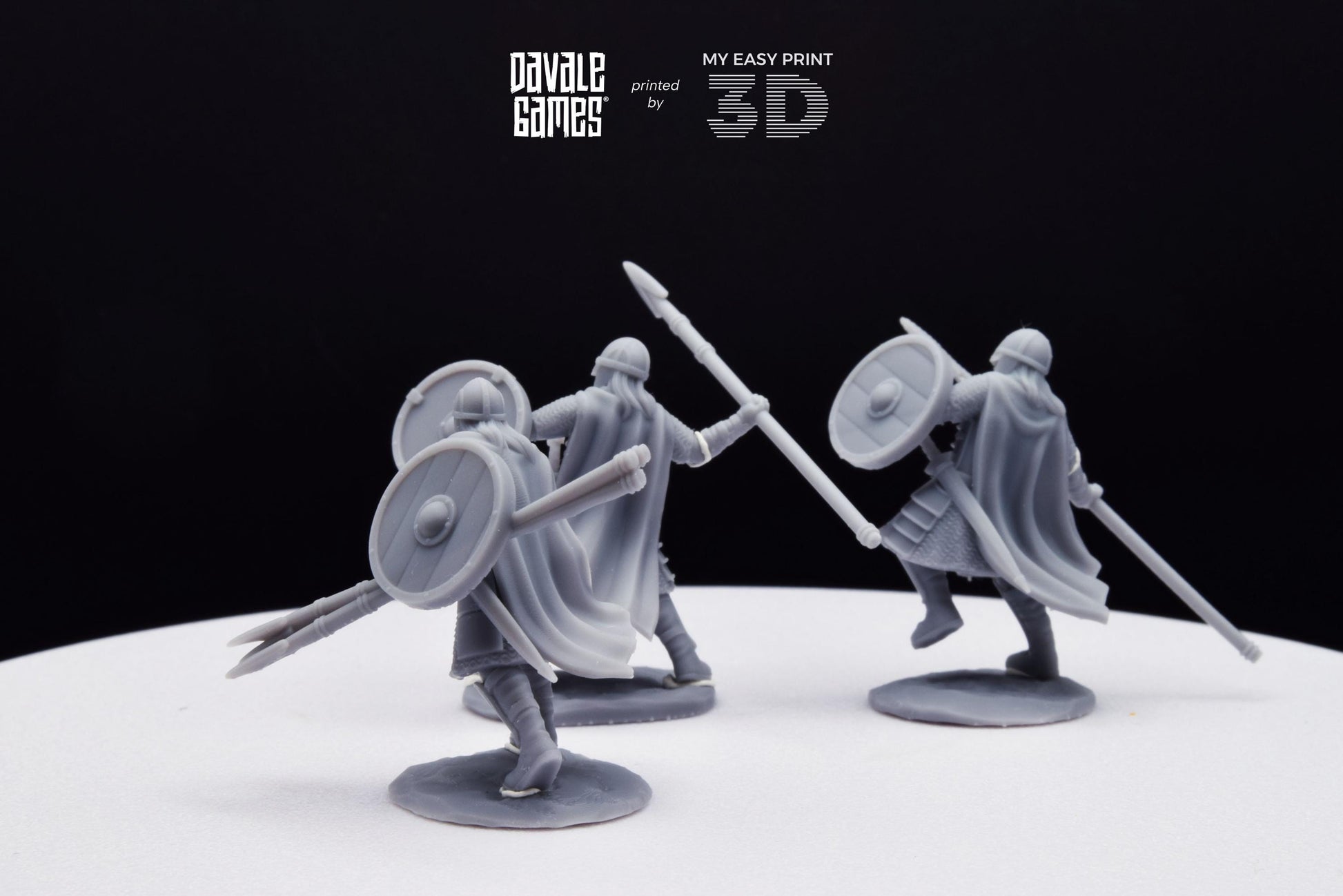 West Humans Regular Warriors with Throwing Spear and Shield - Foot - Davale Games - 3D Printed with high quality resin for LOTR/D&D games