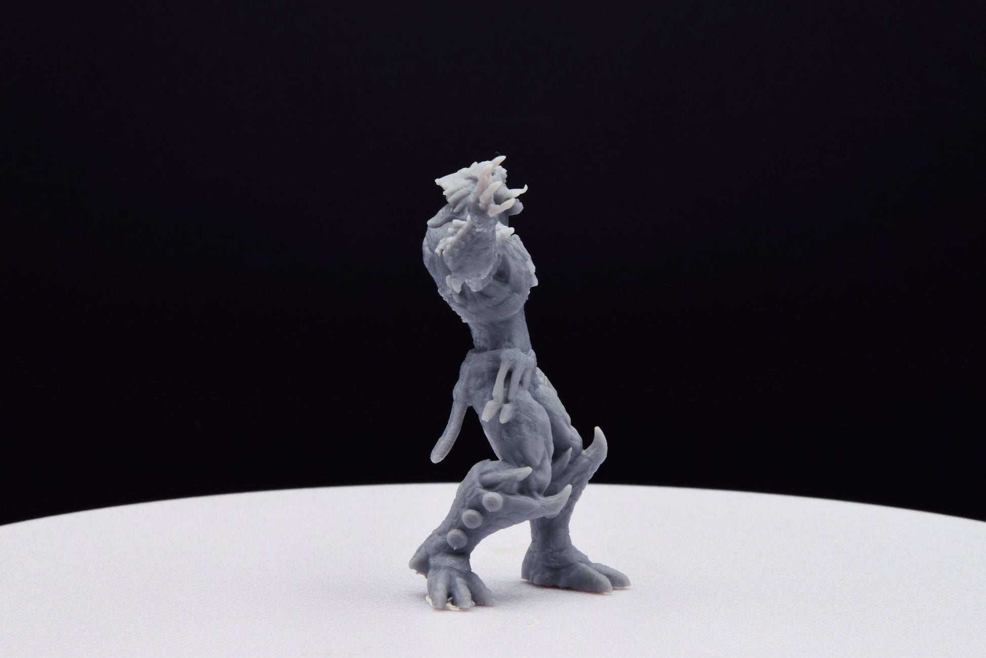 Gears Of War Kantus Shaman Ot Miniature - TheSTLSmith - 3D Printed with high quality resin for Skirmish/D&D games