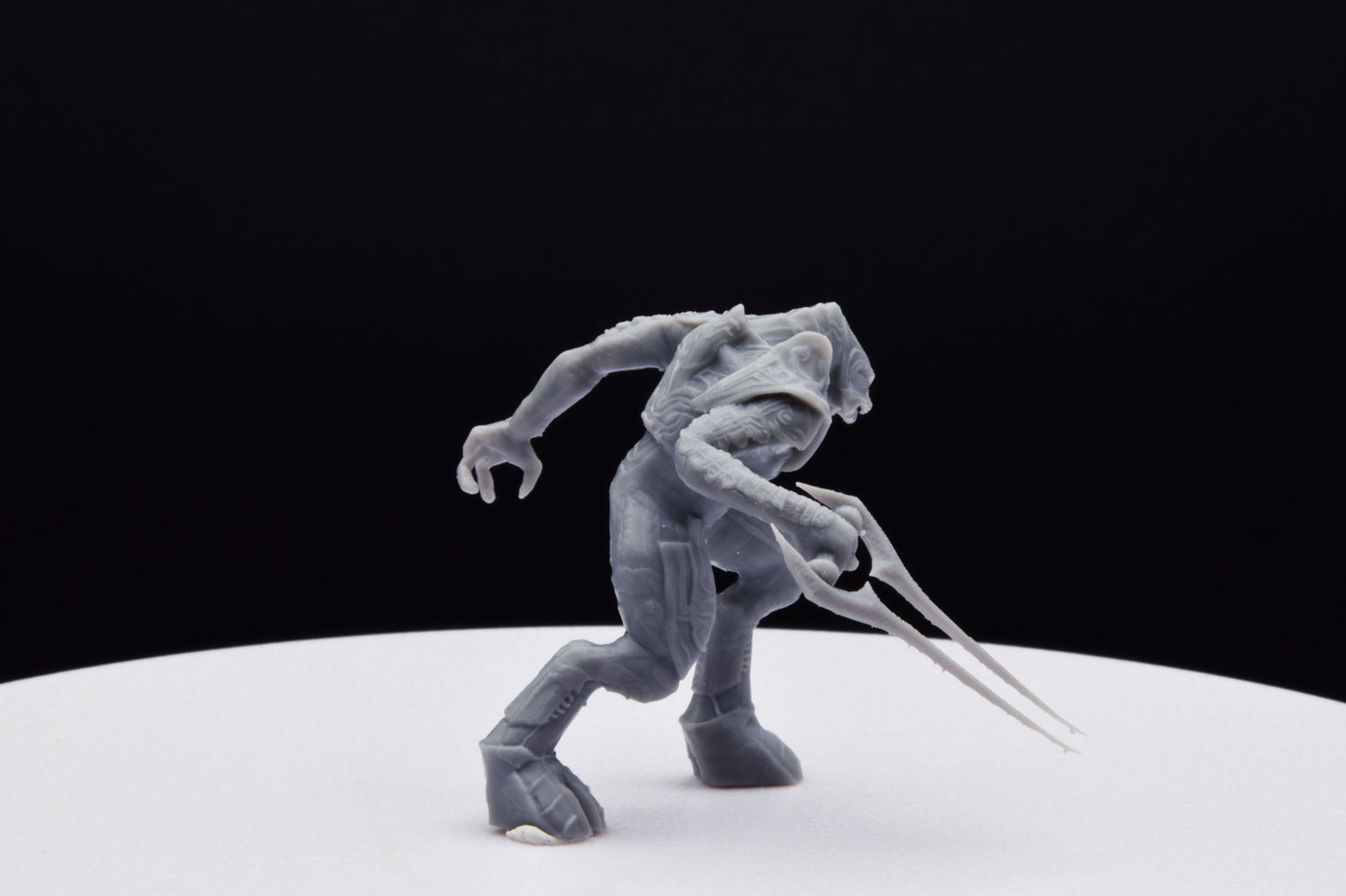 Halo Arbiter Miniature - TheSTLSmith - 3D Printed with High Quality Resin for Wargame/Skirmish/D&D