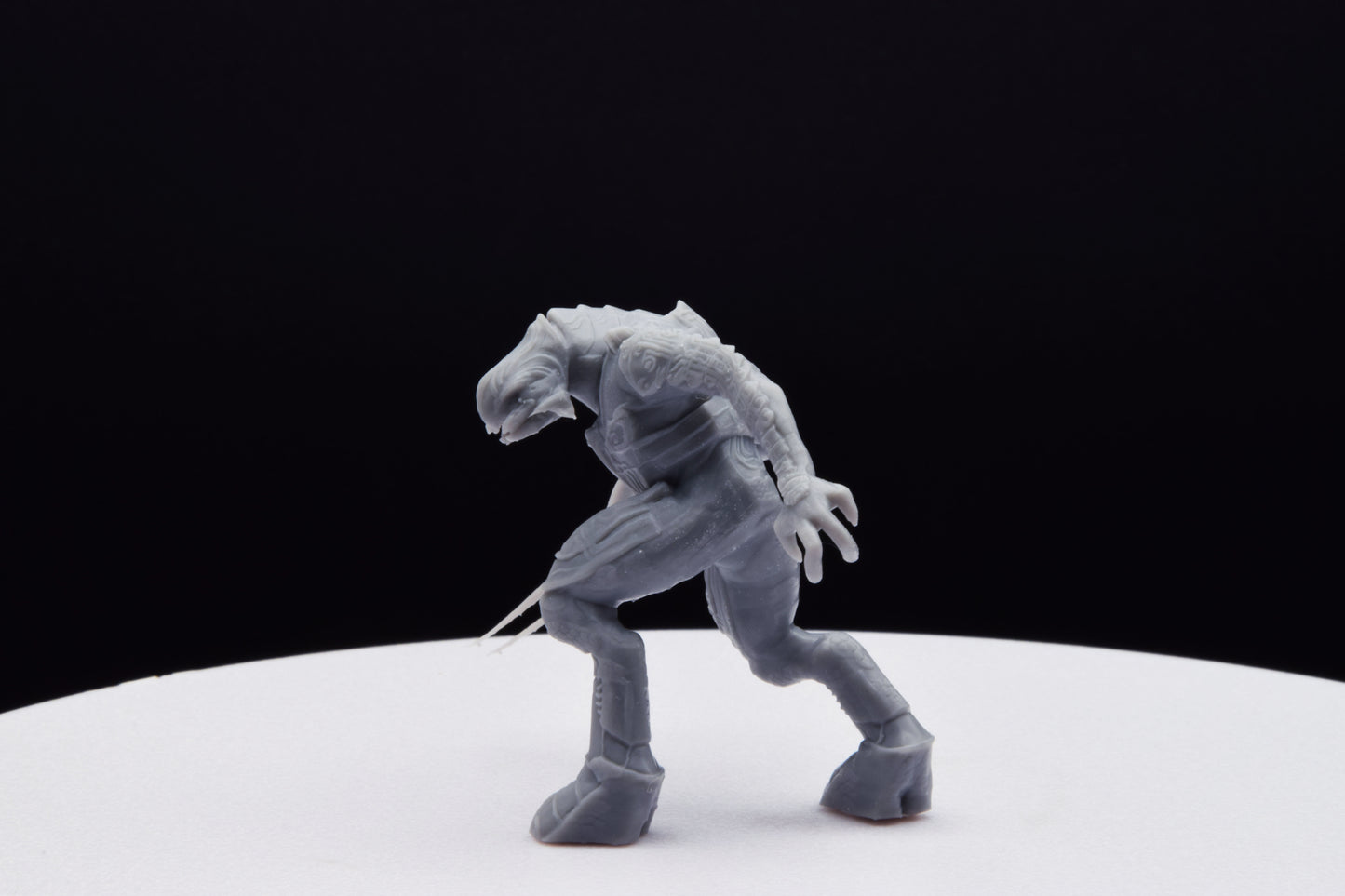 Halo Arbiter Miniature - TheSTLSmith - 3D Printed with High Quality Resin for Wargame/Skirmish/D&D