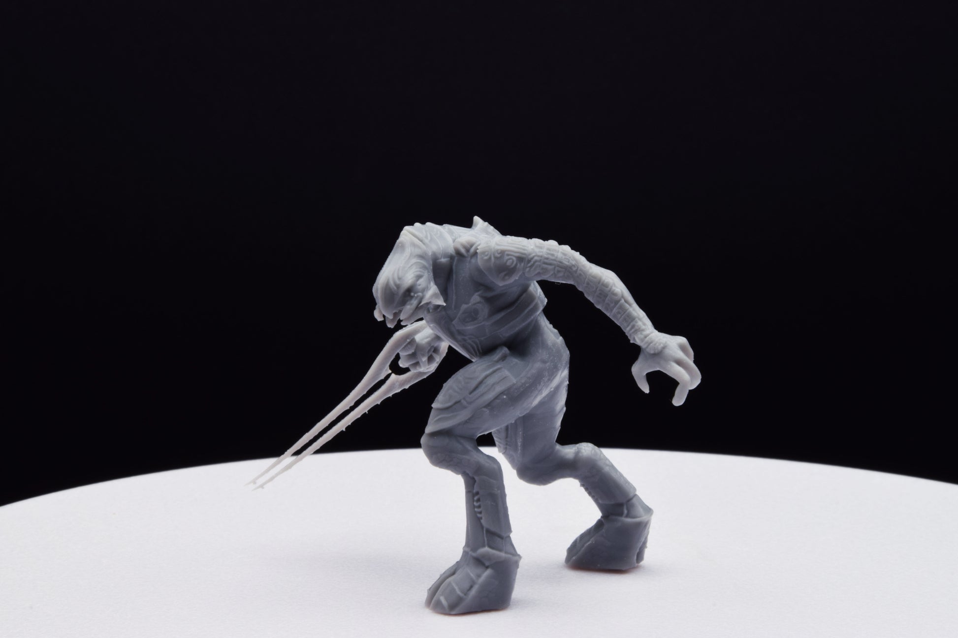 Halo Arbiter Miniature - TheSTLSmith - 3D Printed with High Quality Resin for Wargame/Skirmish/D&D
