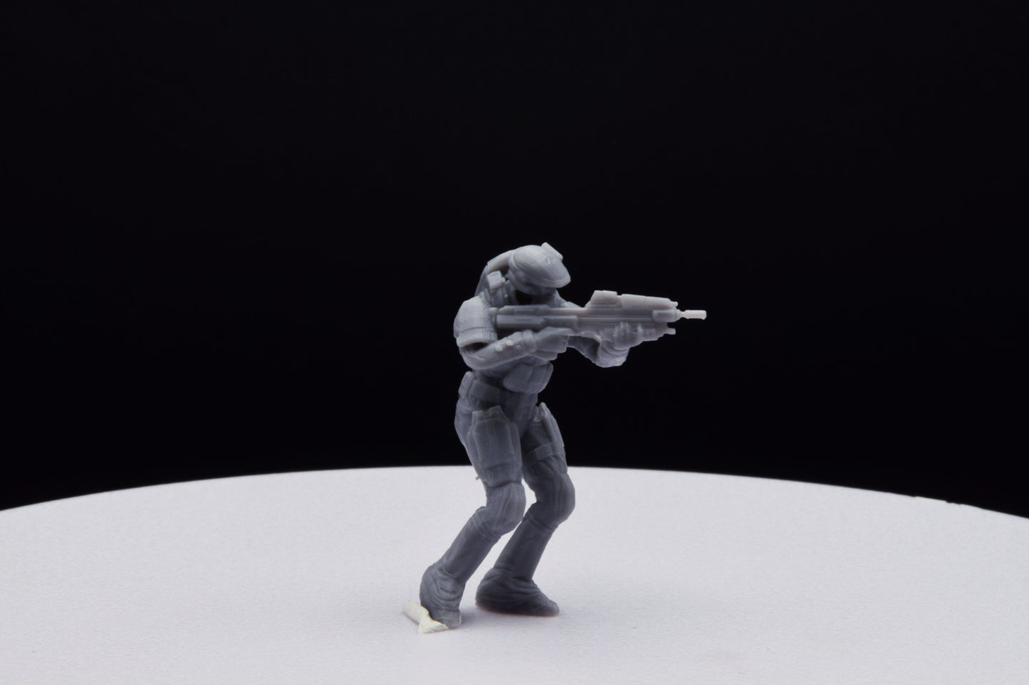 Halo Marine Female Light [Reach] Miniature - TheSTLSmith - 3D Printed with High Quality Resin for Wargame/Skirmish/D&D
