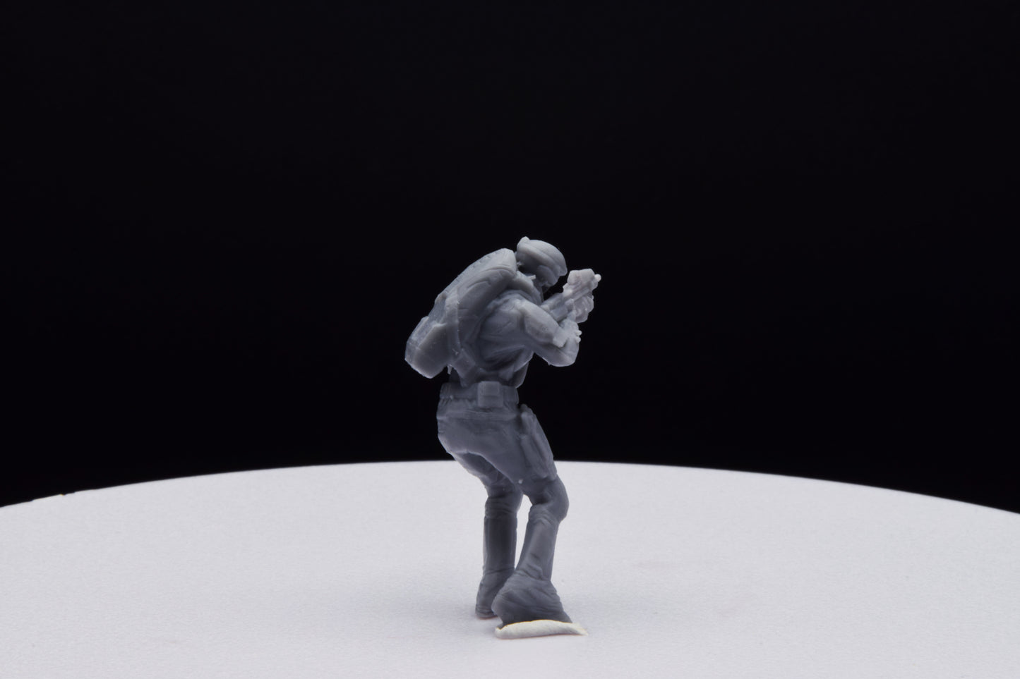 Halo Marine Female Light [Reach] Miniature - TheSTLSmith - 3D Printed with High Quality Resin for Wargame/Skirmish/D&D