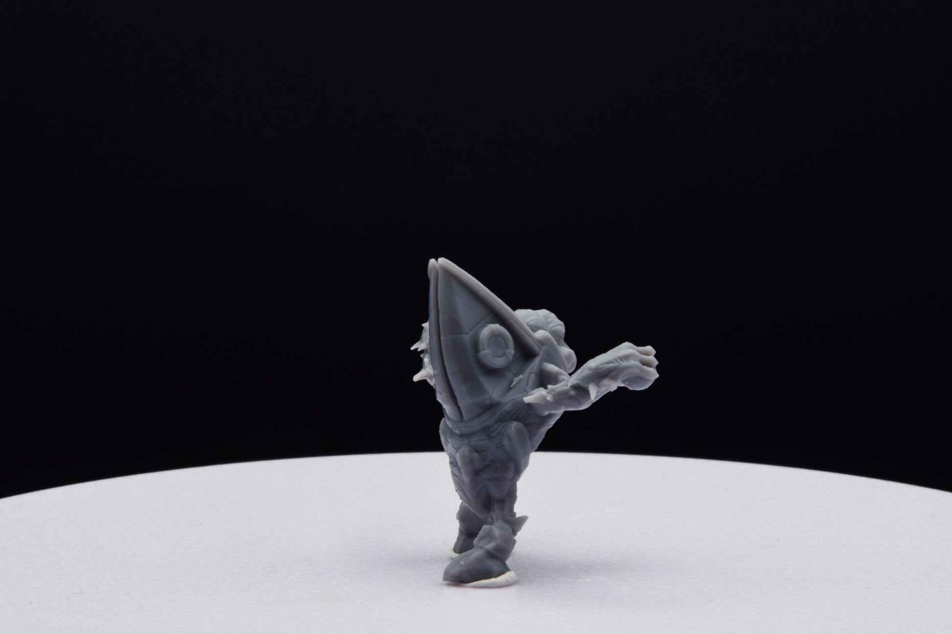 Halo Grunt Minor Kamikaze [Reach] Miniature - TheSTLSmith - 3D Printed with High Quality Resin for Wargame/Skirmish/D&D