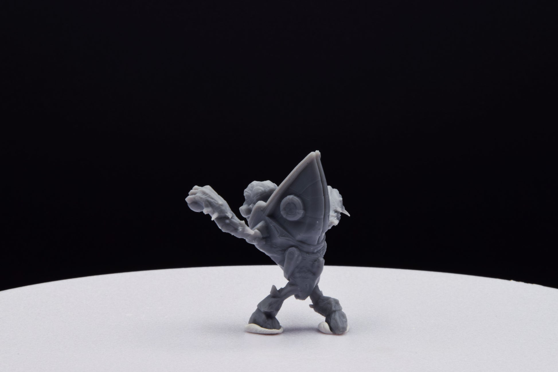 Halo Grunt Minor Kamikaze [Reach] Miniature - TheSTLSmith - 3D Printed with High Quality Resin for Wargame/Skirmish/D&D