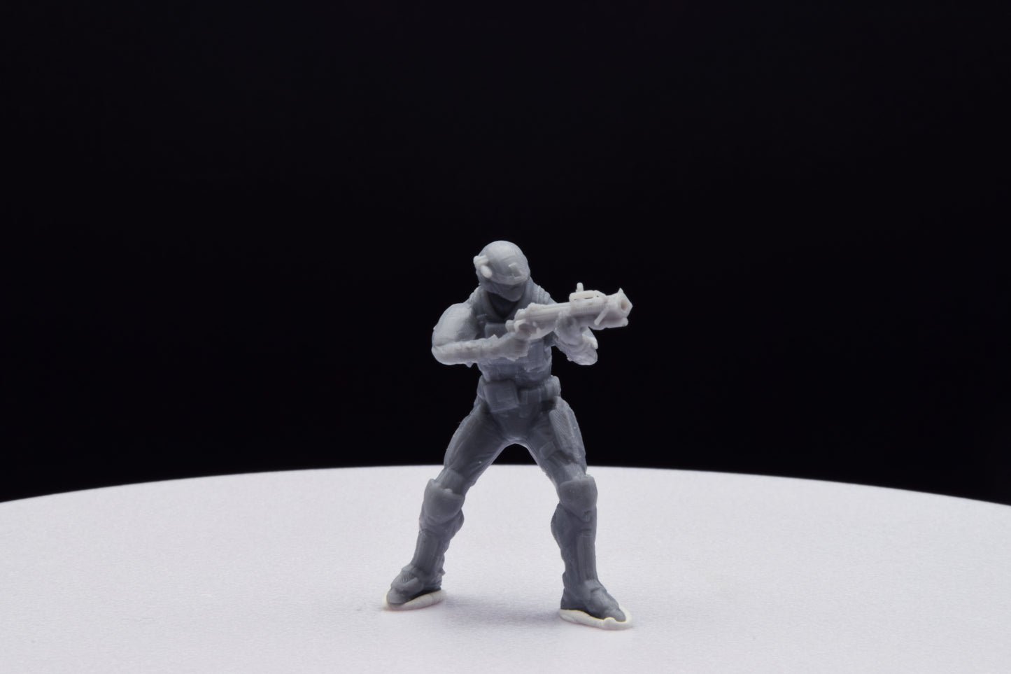 Halo Marine Female Heavy [Reach] Miniature - TheSTLSmith - 3D Printed with High Quality Resin for Wargame/Skirmish/D&D