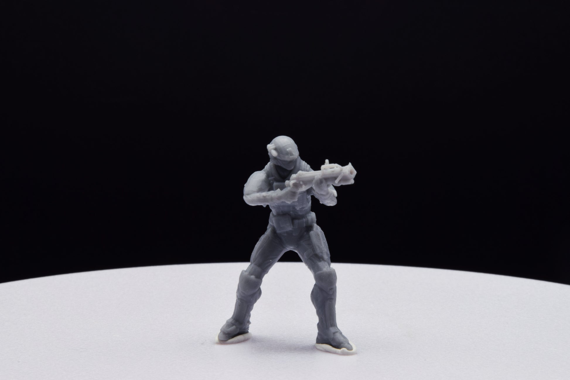 Halo Marine Female Heavy [Reach] Miniature - TheSTLSmith - 3D Printed with High Quality Resin for Wargame/Skirmish/D&D