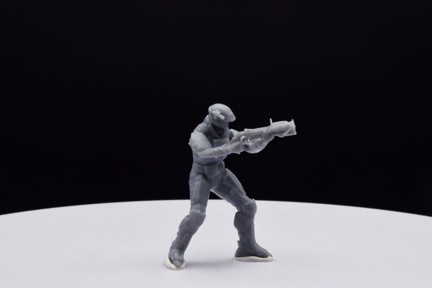 Halo Marine Female Heavy [Reach] Miniature - TheSTLSmith - 3D Printed with High Quality Resin for Wargame/Skirmish/D&D