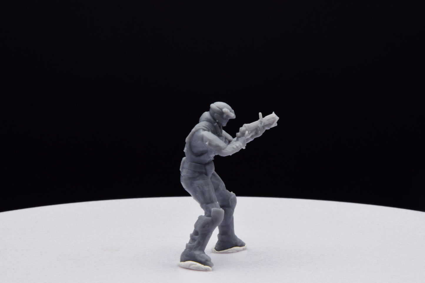 Halo Marine Female Heavy [Reach] Miniature - TheSTLSmith - 3D Printed with High Quality Resin for Wargame/Skirmish/D&D