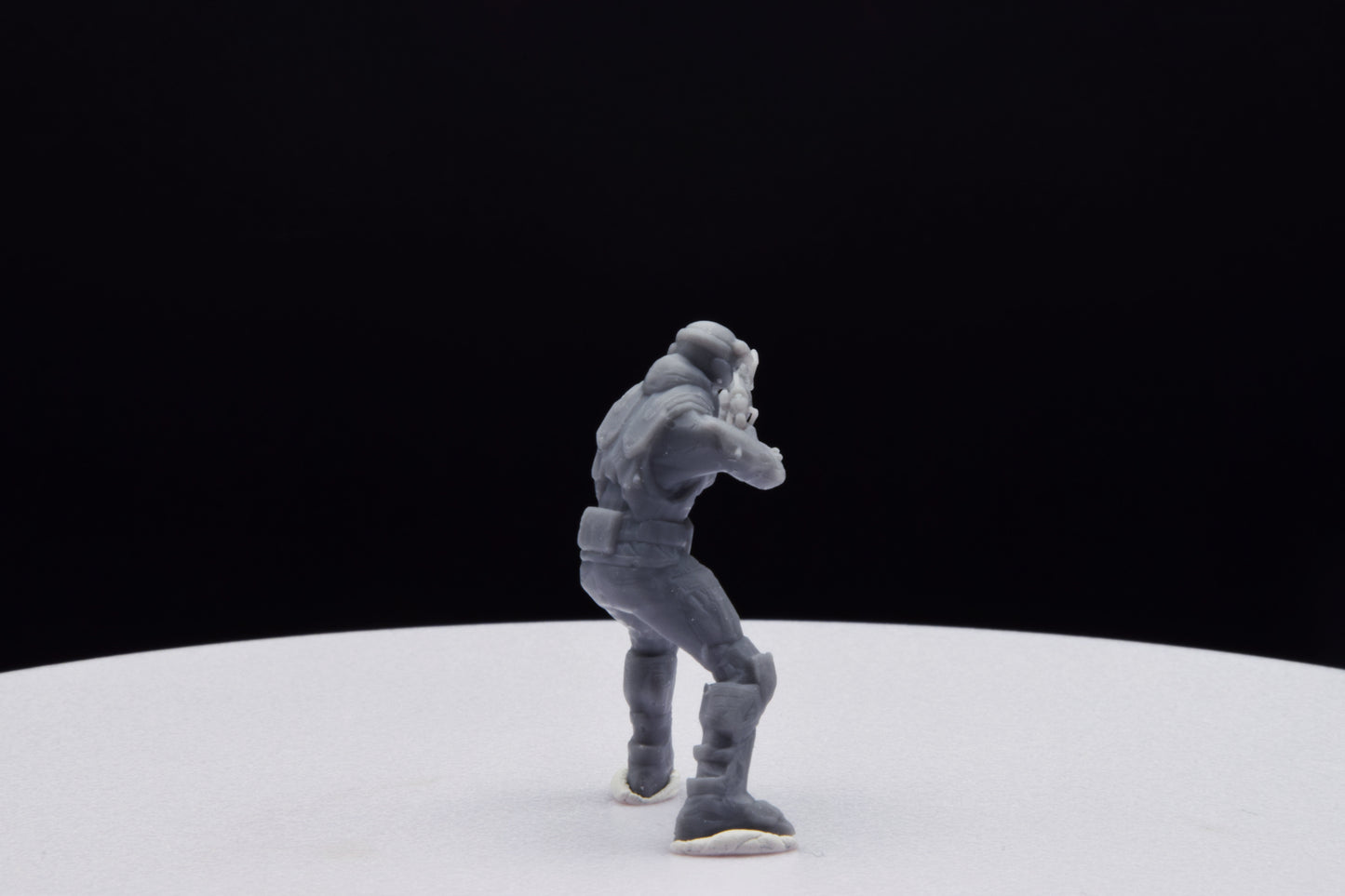 Halo Marine Female Heavy [Reach] Miniature - TheSTLSmith - 3D Printed with High Quality Resin for Wargame/Skirmish/D&D