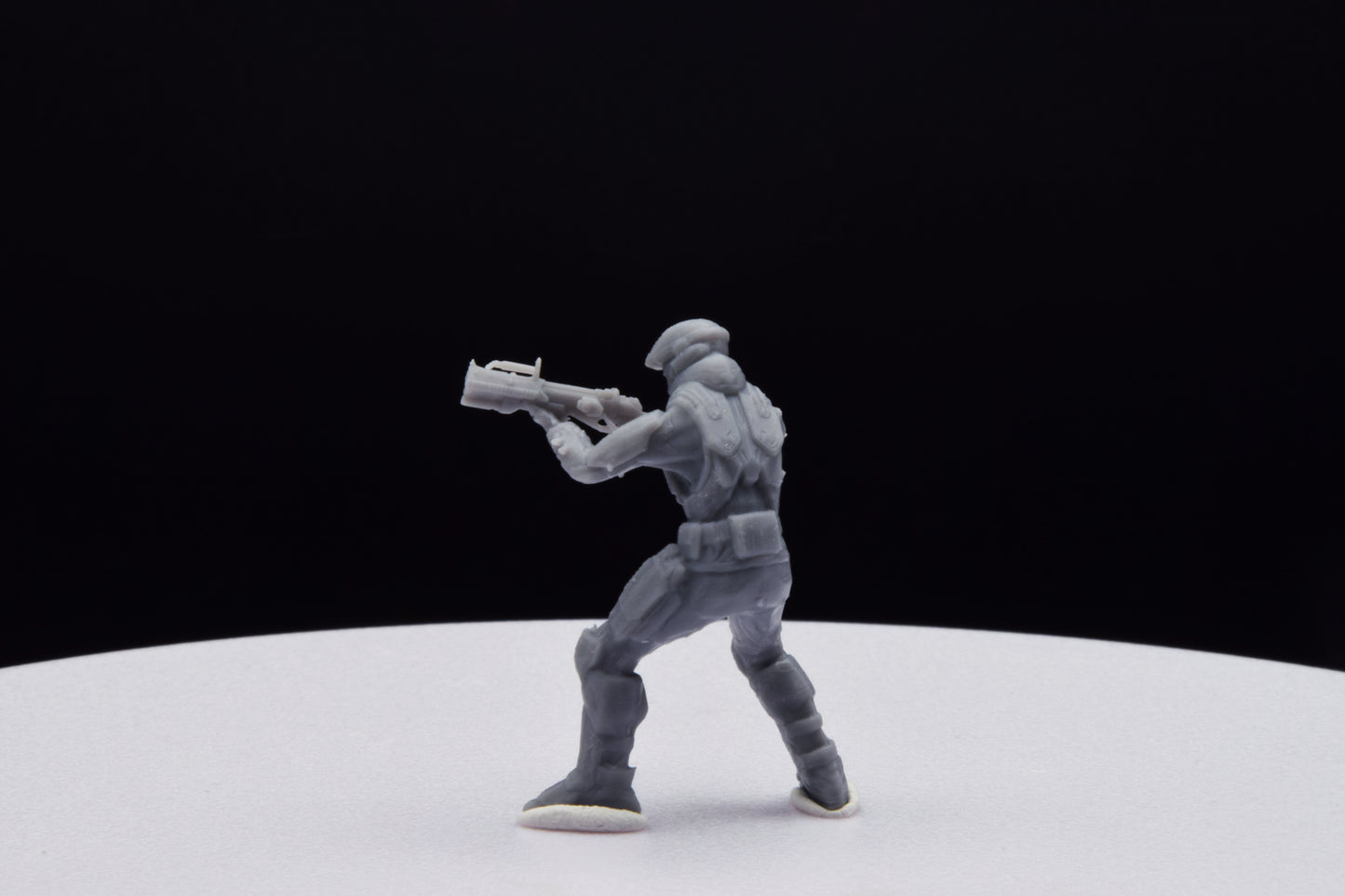 Halo Marine Female Heavy [Reach] Miniature - TheSTLSmith - 3D Printed with High Quality Resin for Wargame/Skirmish/D&D