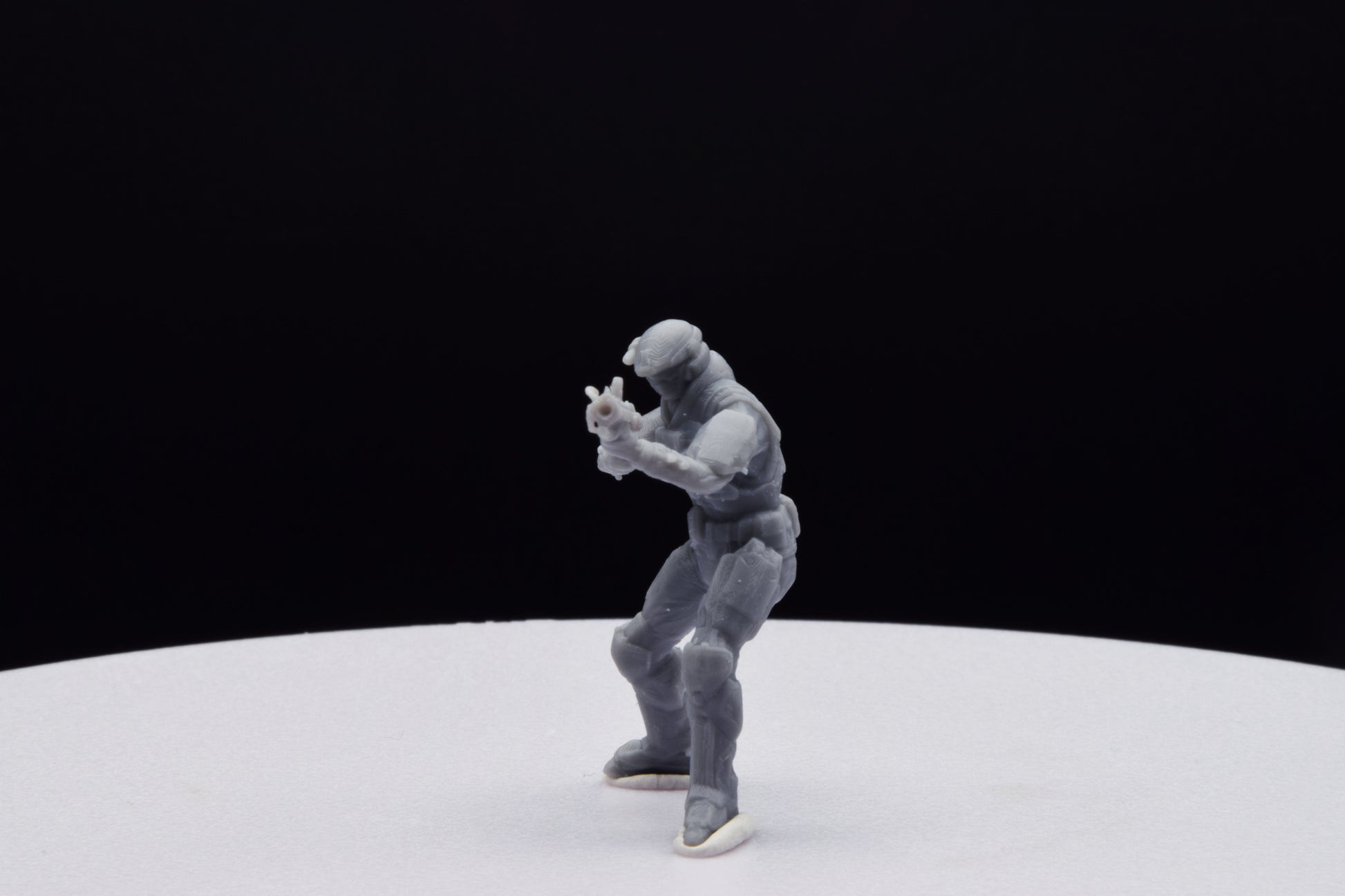 Halo Marine Female Heavy [Reach] Miniature - TheSTLSmith - 3D Printed with High Quality Resin for Wargame/Skirmish/D&D
