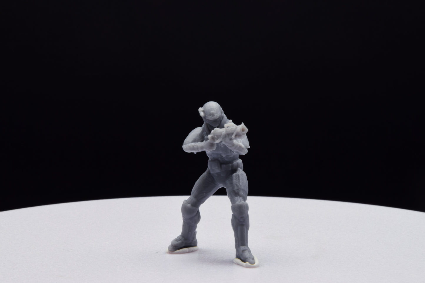 Halo Marine Female Heavy [Reach] Miniature - TheSTLSmith - 3D Printed with High Quality Resin for Wargame/Skirmish/D&D