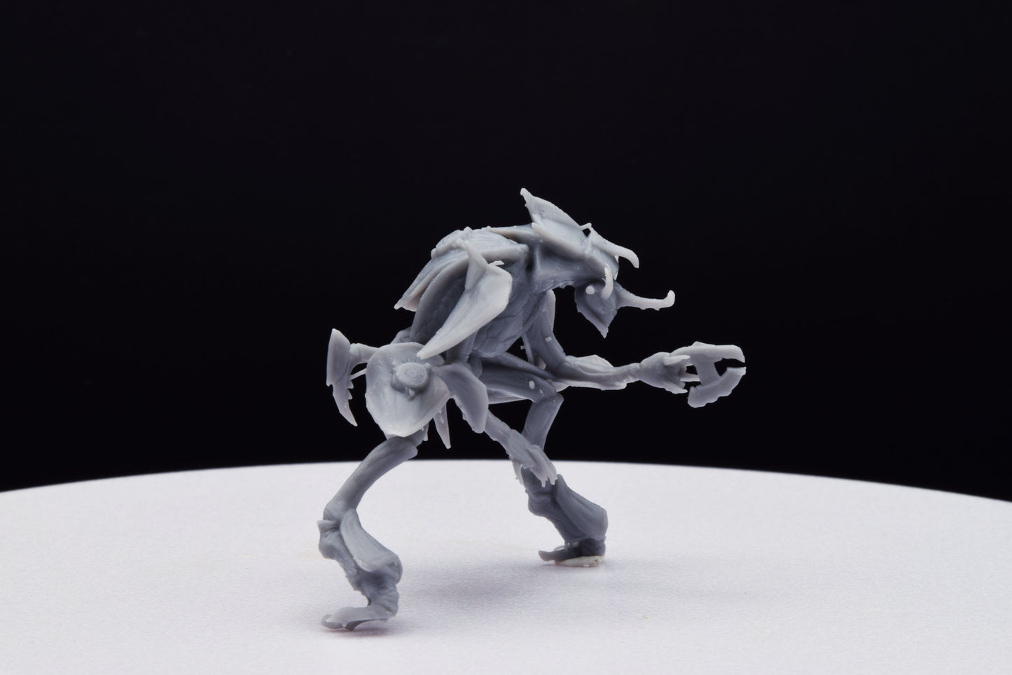 Halo Bugger Officer [Reach] Miniature - TheSTLSmith - 3D Printed with High Quality Resin for Wargame/Skirmish/D&D