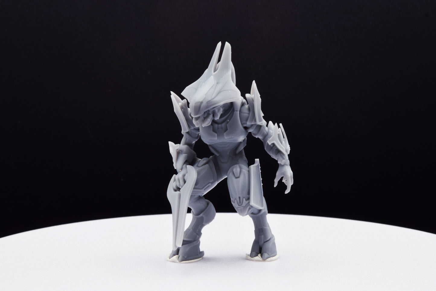 Halo Elite Councilor Honor Guard Miniature - 3D Printed with High Quality Resin for Wargame/Skirmish/D&D