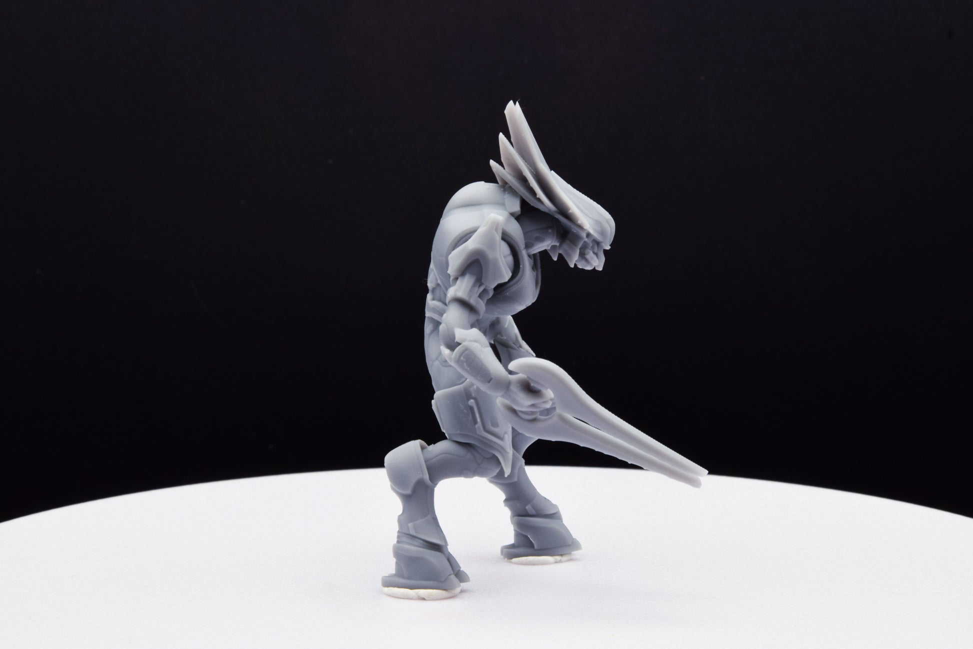 Halo Elite Councilor Miniature - 3D Printed with High Quality Resin for Wargame/Skirmish/D&D