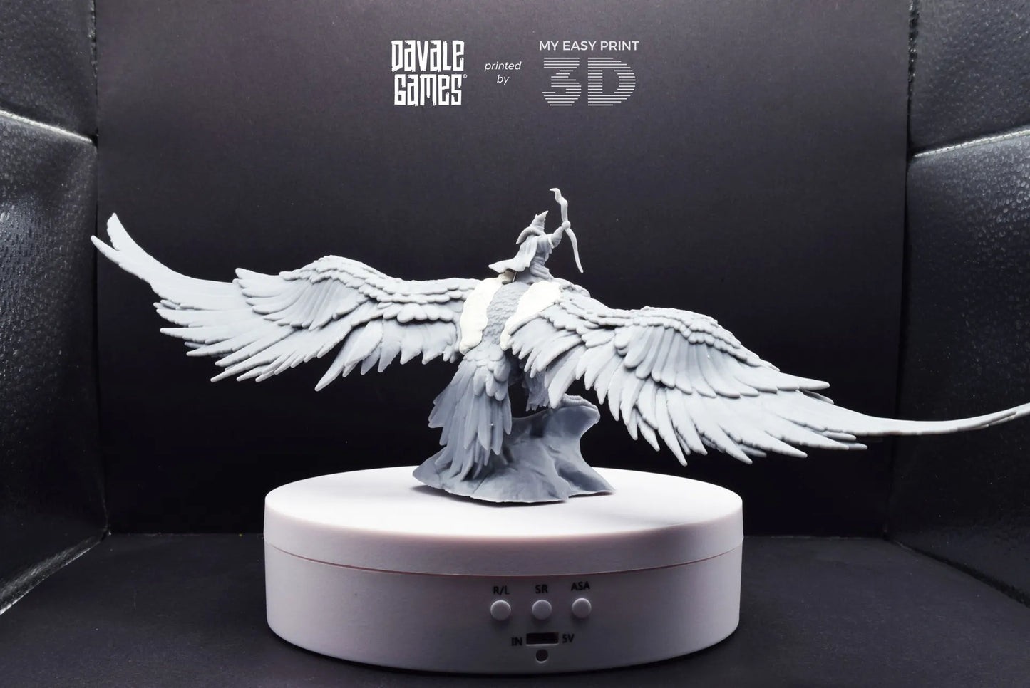 Mage on Eagle - Davale Games - 3D Printed with high quality resin for LOTR/D&D games