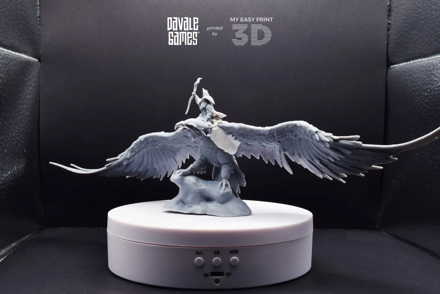 Mage on Eagle - Davale Games - 3D Printed with high quality resin for LOTR/D&D games