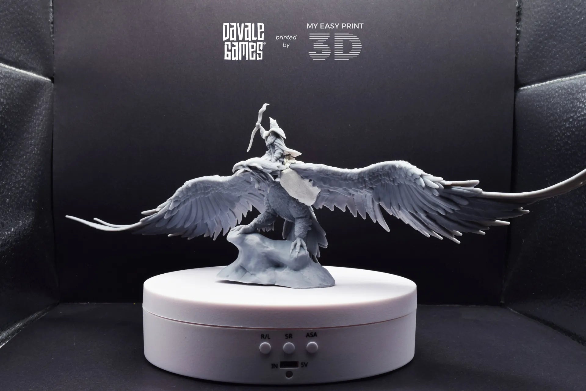 Mage on Eagle - Davale Games - 3D Printed with high quality resin for LOTR/D&D games