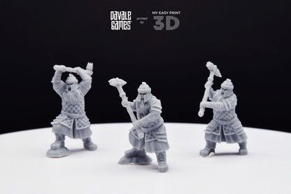 Silver Goat Dwarf with Hammer - Davale Games - 3D Printed with high quality resin for LOTR/D&D games