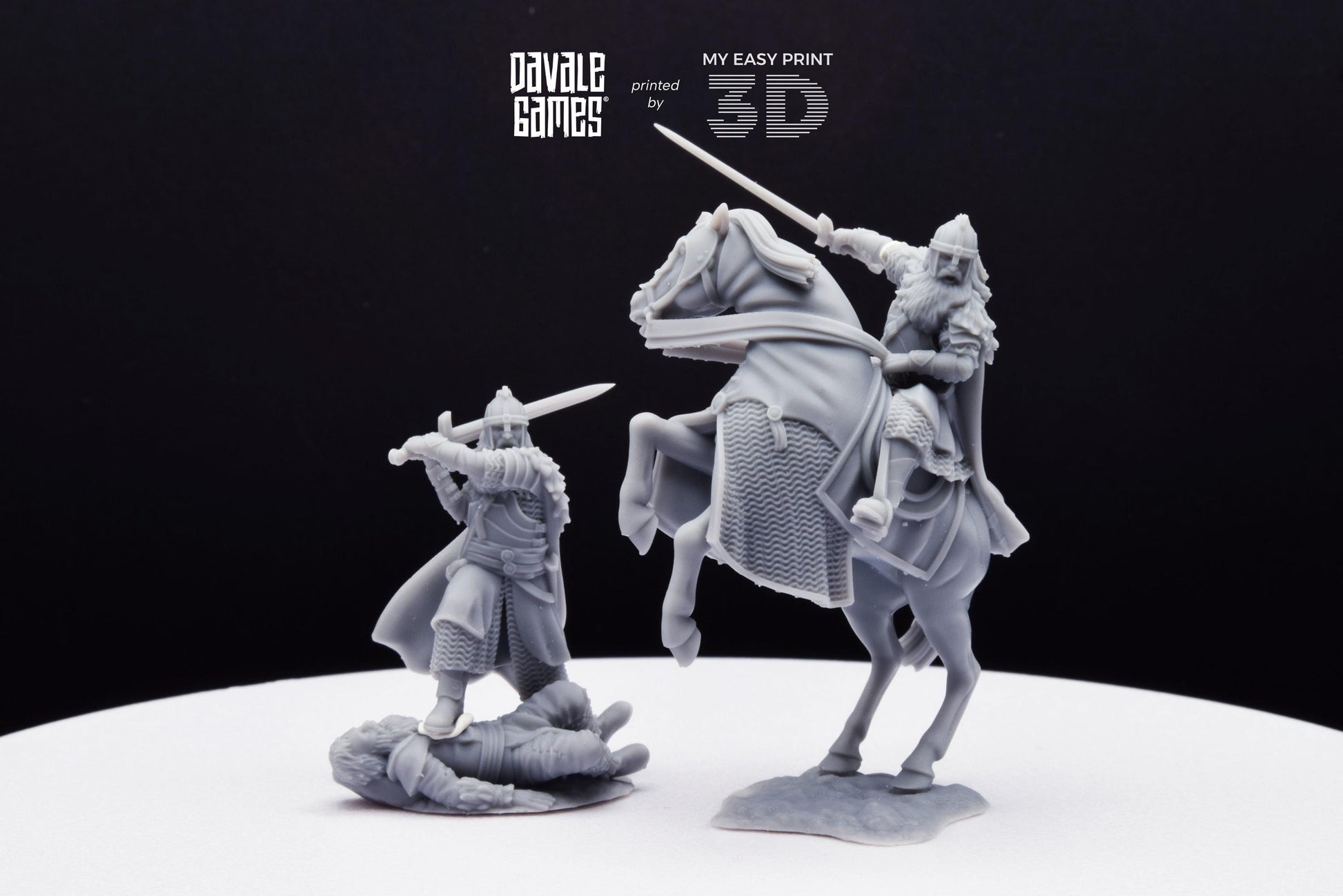 West Humans Hammer Lord - Foot and Mounted - Davale Games - 3D Printed with high quality resin for LOTR/D&D games