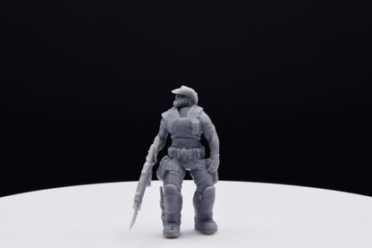 Gears Of War Dizzy Wallin Winter Ot Miniature - TheSTLSmith - 3D Printed with high quality resin for Skirmish/D&D games