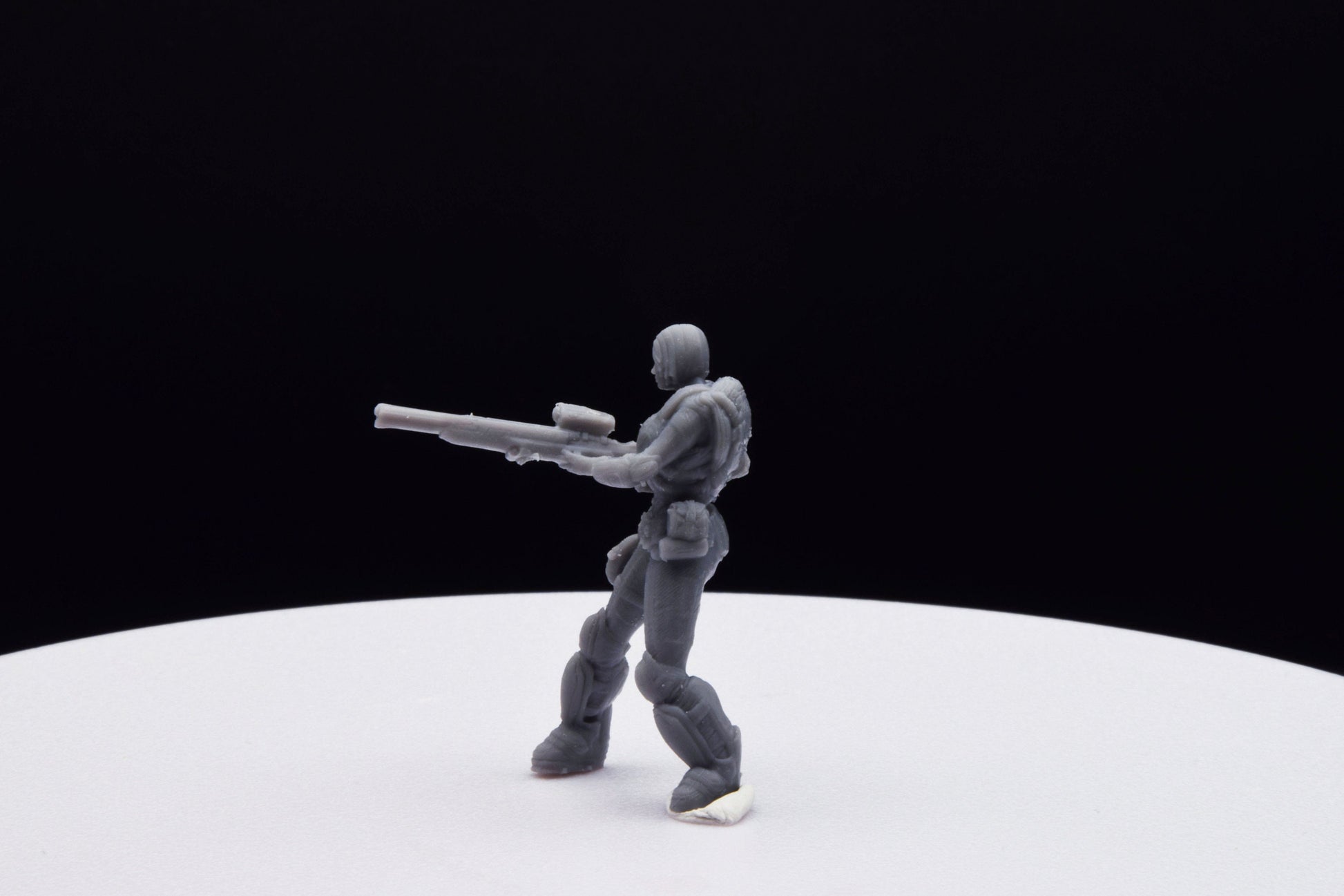Gears Of War Anya Stroud Summer Ot Miniature - TheSTLSmith - 3D Printed with high quality resin for Skirmish/D&D games