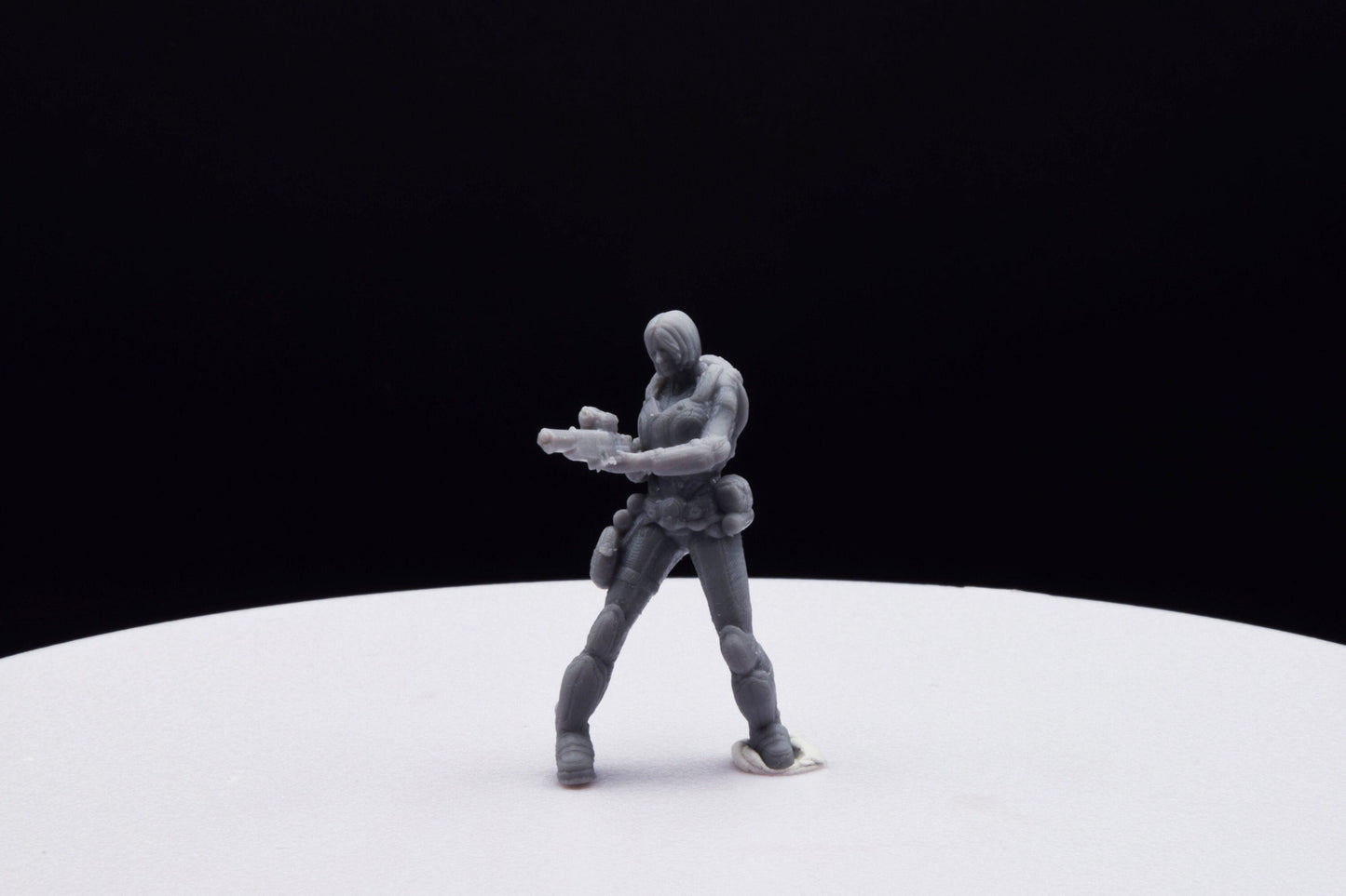Gears Of War Anya Stroud Summer Ot Miniature - TheSTLSmith - 3D Printed with high quality resin for Skirmish/D&D games