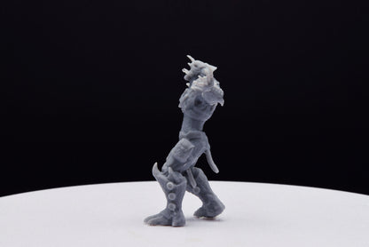 Gears Of War Kantus Shaman Ot Miniature - TheSTLSmith - 3D Printed with high quality resin for Skirmish/D&D games