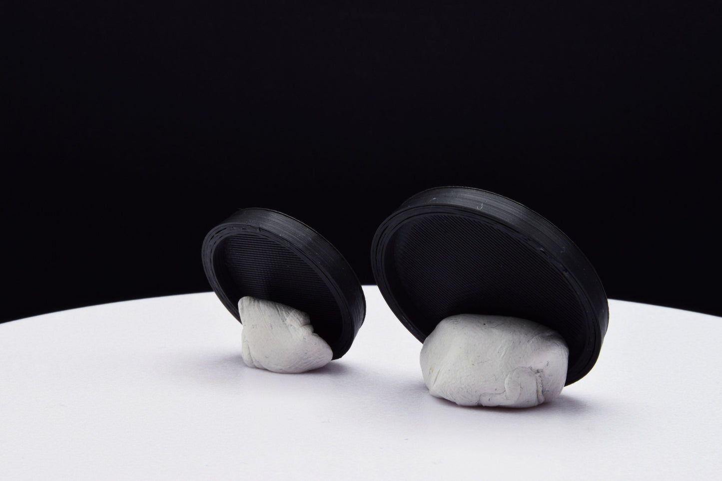 Round Bases for Miniatures - 20mm to 200mm - 3D Printed with high quality PLA+ for Tabletop Games/Wargames/D&D games