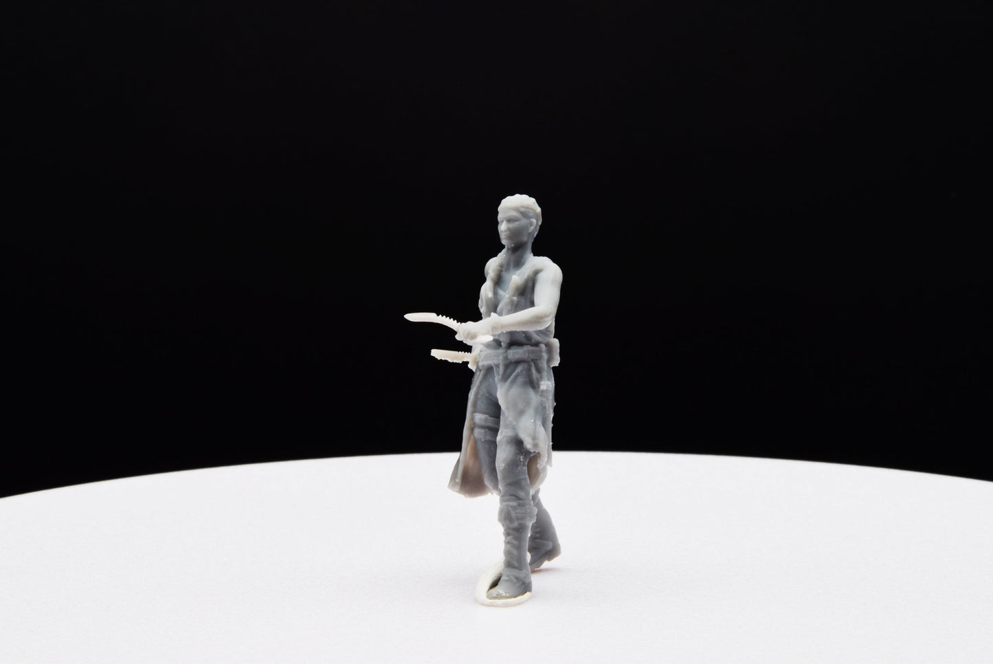 Gears Of War Reyna Diaz Outsider Ot Miniature - TheSTLSmith - 3D Printed with high quality resin for Skirmish/D&D games