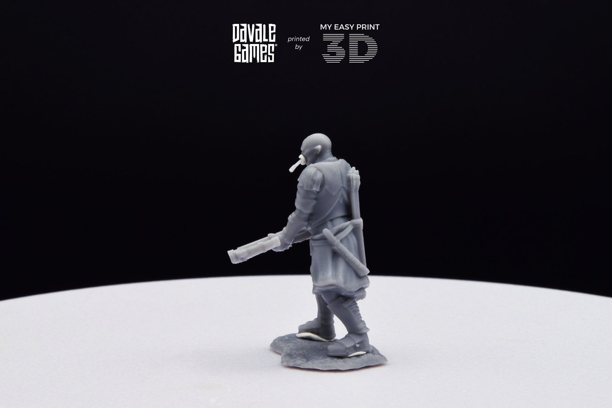 Blood-Handed Captain with Crossbow - Davale Games - 3D Printed with high quality resin for LOTR/D&D games