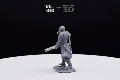 Blood-Handed Captain with Crossbow - Davale Games - 3D Printed with high quality resin for LOTR/D&D games