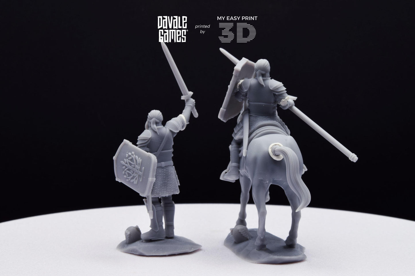 Grey Castle Captain [Ver. 2] - Foot and Mounted - Davale Games - 3D Printed with high quality resin for LOTR/D&D games