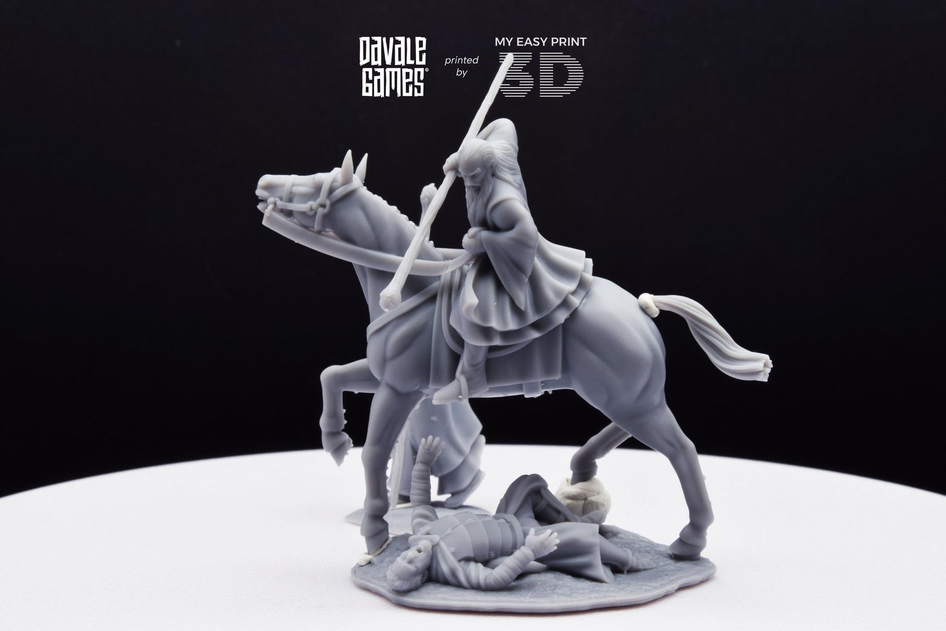 Blood-Handed Mage - Foot and Mounted - Davale Games - 3D Printed with high quality resin for LOTR/D&D games