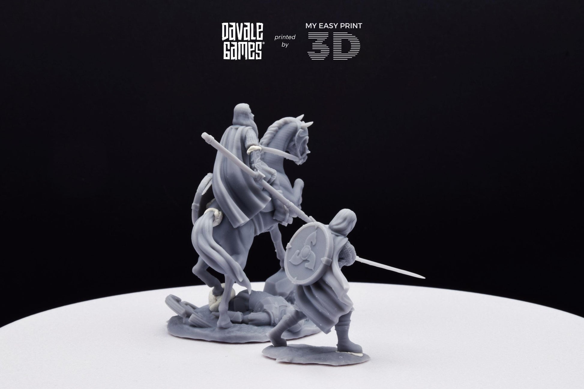 West Humans Lady of the Horses - Foot and Mounted - Davale Games - 3D Printed with high quality resin for LOTR/D&D games