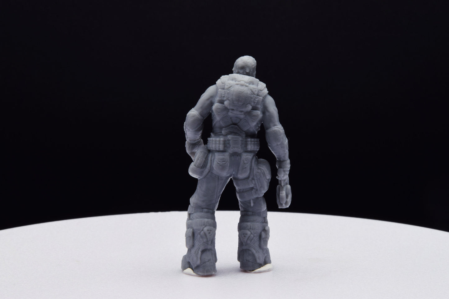 Gears Of War Dominic Santiago Summer Ot Miniature - TheSTLSmith - 3D Printed with high quality resin for Skirmish/D&D games
