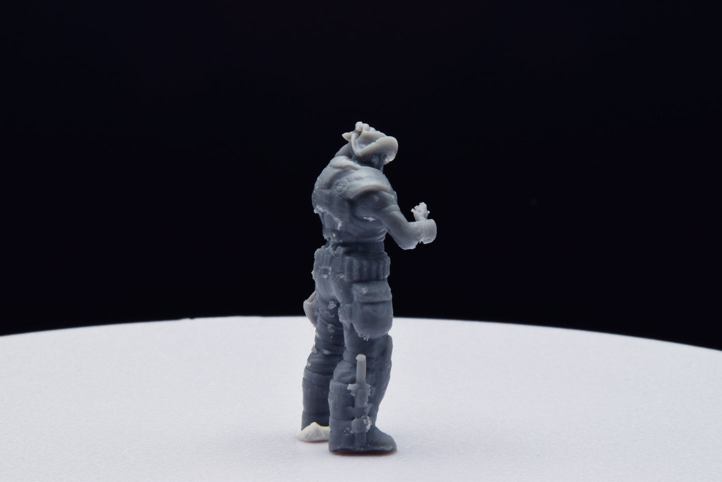 Gears Of War Dizzy Wallin Summer Ot Miniature - TheSTLSmith - 3D Printed with high quality resin for Skirmish/D&D games