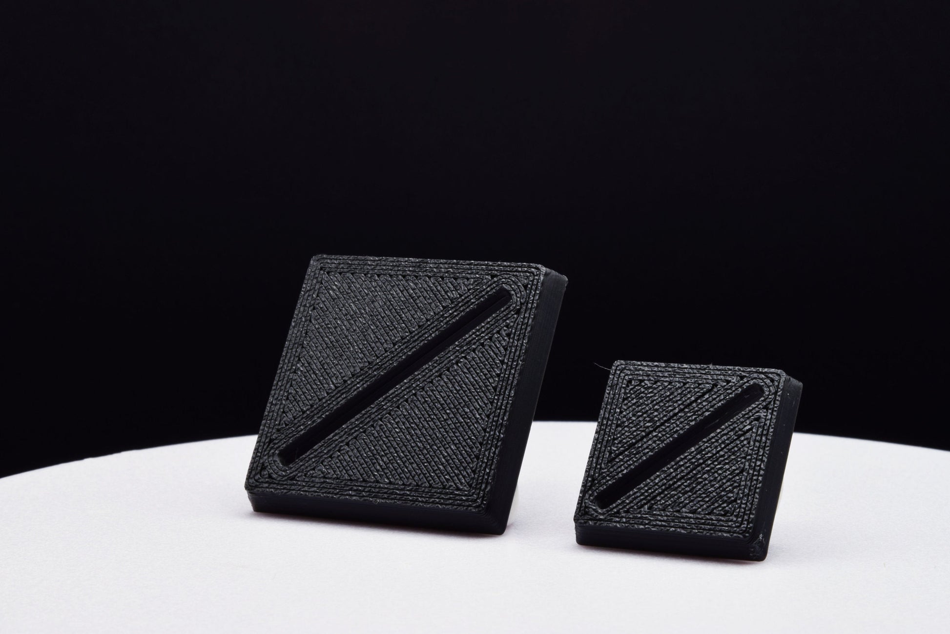Slotted Square Bases for Miniatures (Diagonal) - 20mm 25mm 30mm - 3D Printed with high quality PLA+ for Tabletop Games/Wargames/D&D games
