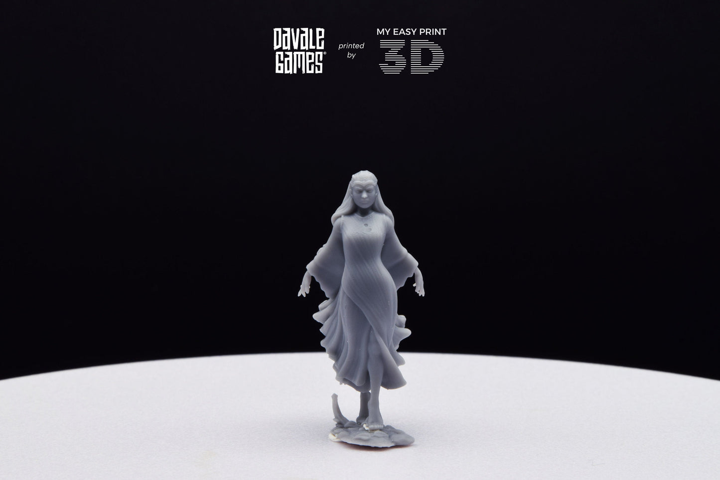Forest Elven Queen - Davale Games - 3D Printed with high quality resin for LOTR/D&D games