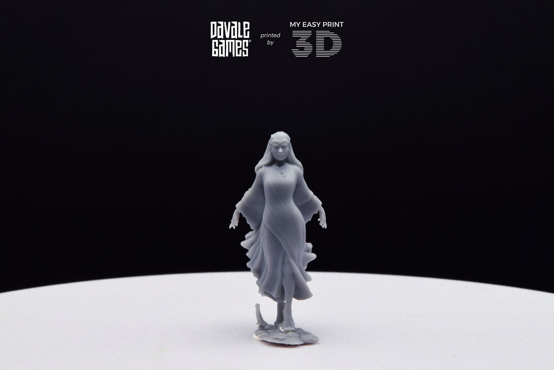 Forest Elven Queen - Davale Games - 3D Printed with high quality resin for LOTR/D&D games