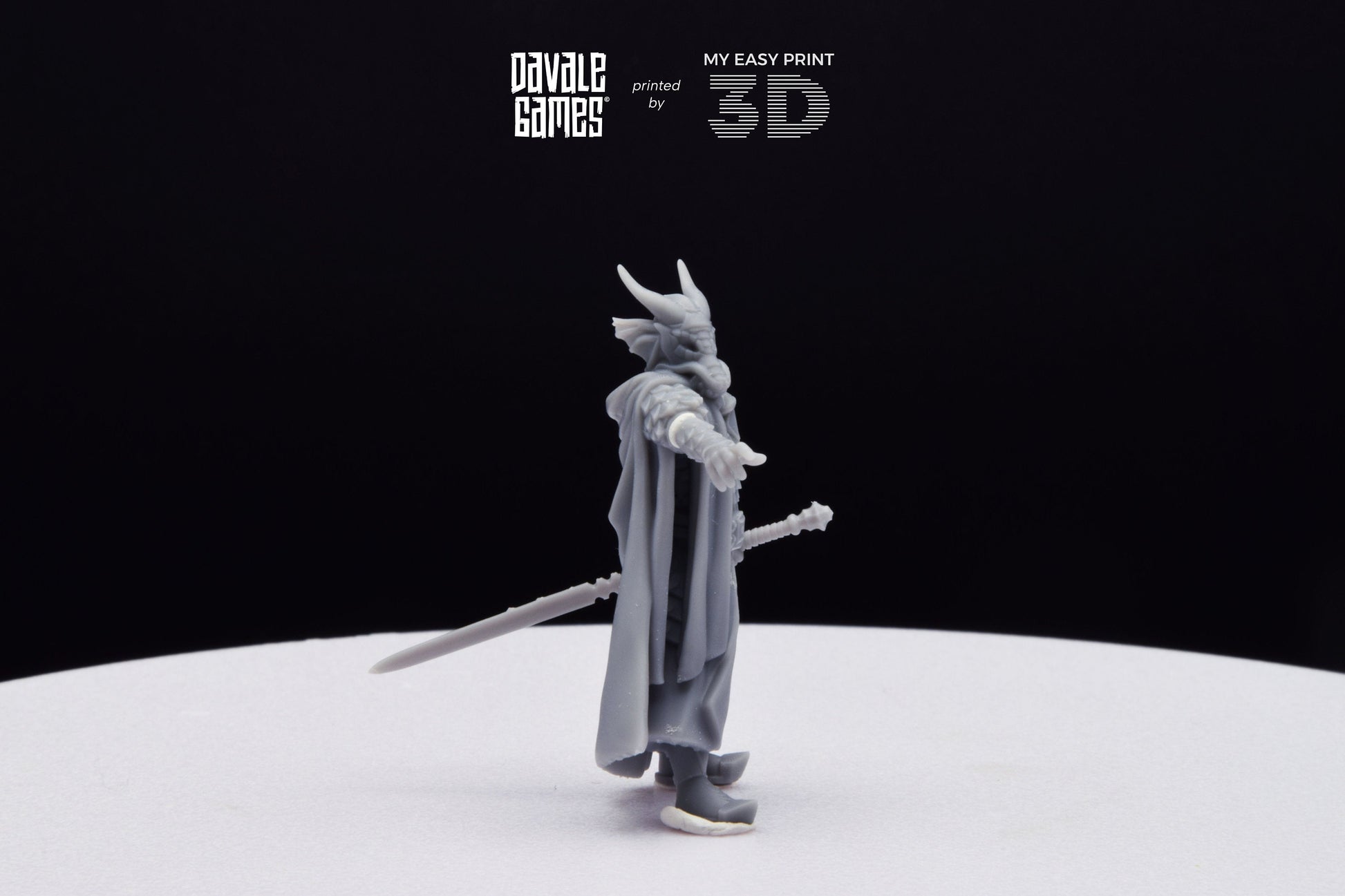 Dragon Army Dark Mage - Davale Games - 3D Printed with high quality resin for LOTR/D&D games
